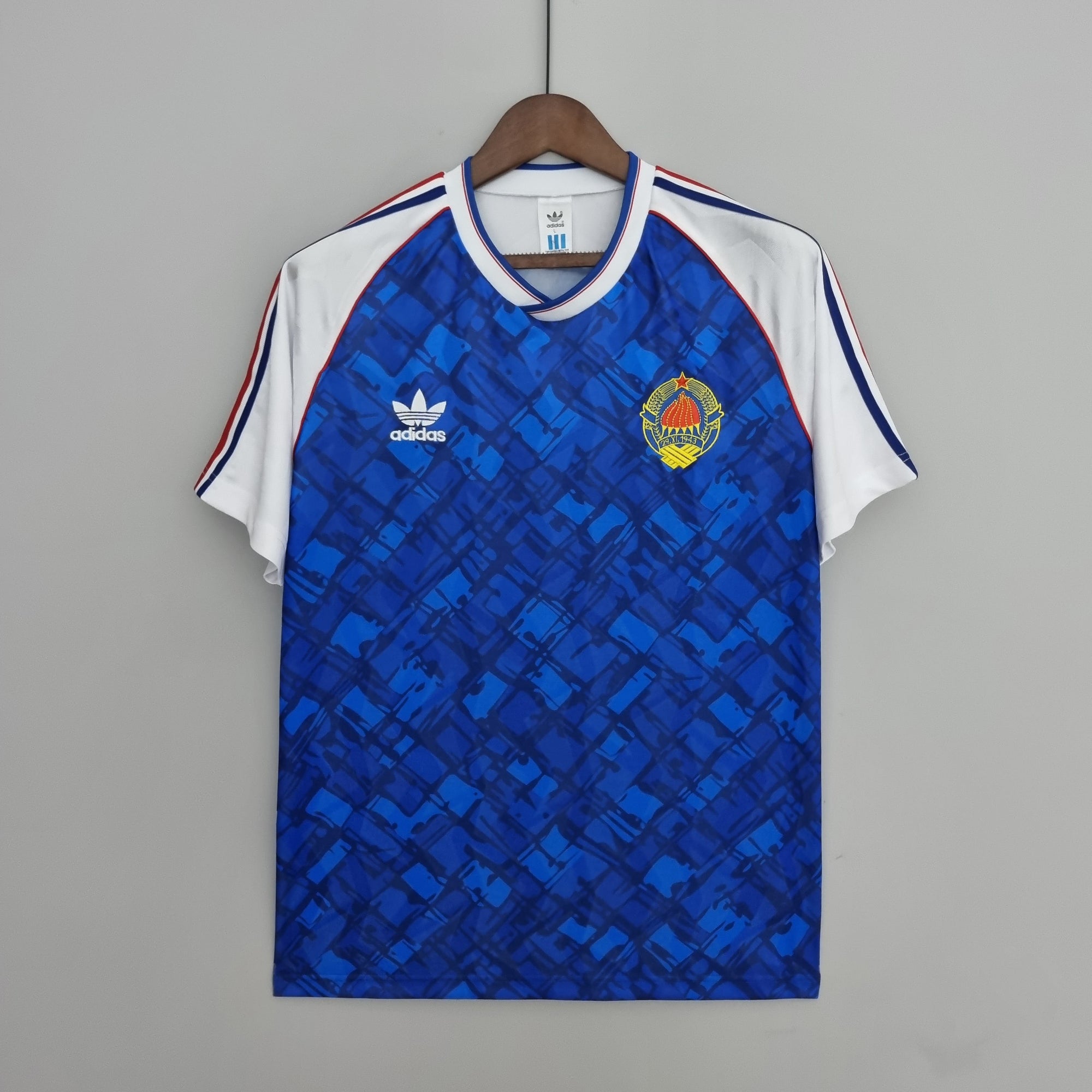 YUGOSLAVIA I 1992 HOMBRE (RETRO)