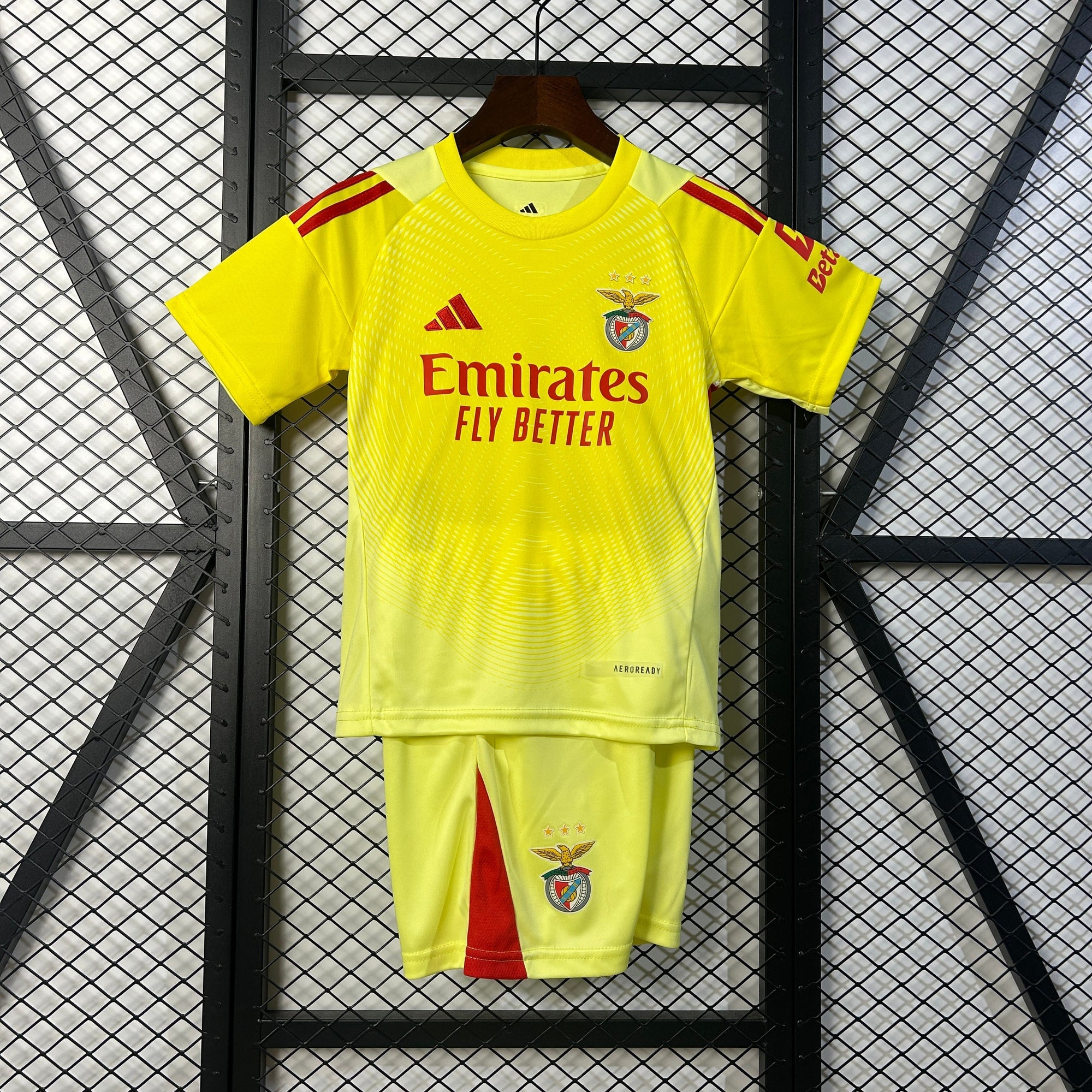 BENFICA PORTERO I 25/26 CONJUNTO INFANTIL