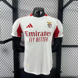 BENFICA III 25/26 HOMBRE (VERSIÓN JUGADOR)