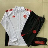 PANTALONES + SUDADERA BAYERN DE MUNICH II 25/26