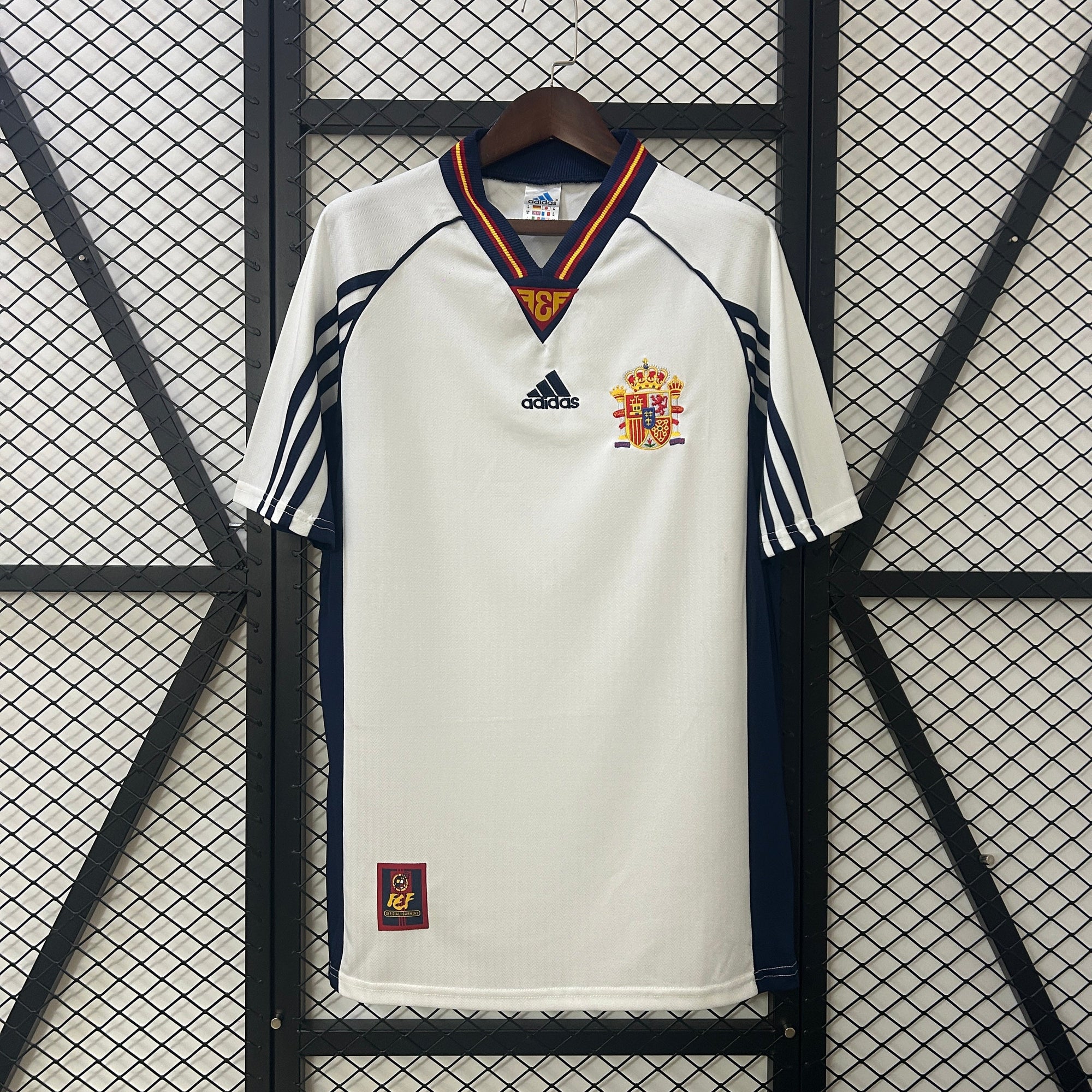 ESPAÑA Il 1998 HOMBRE (RETRO)