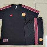 CAMISETA + PANTALONES MANCHESTER UNITED V 25/26