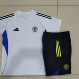 CAMISETA + PANTALONES MANCHESTER UNITED I 25/26