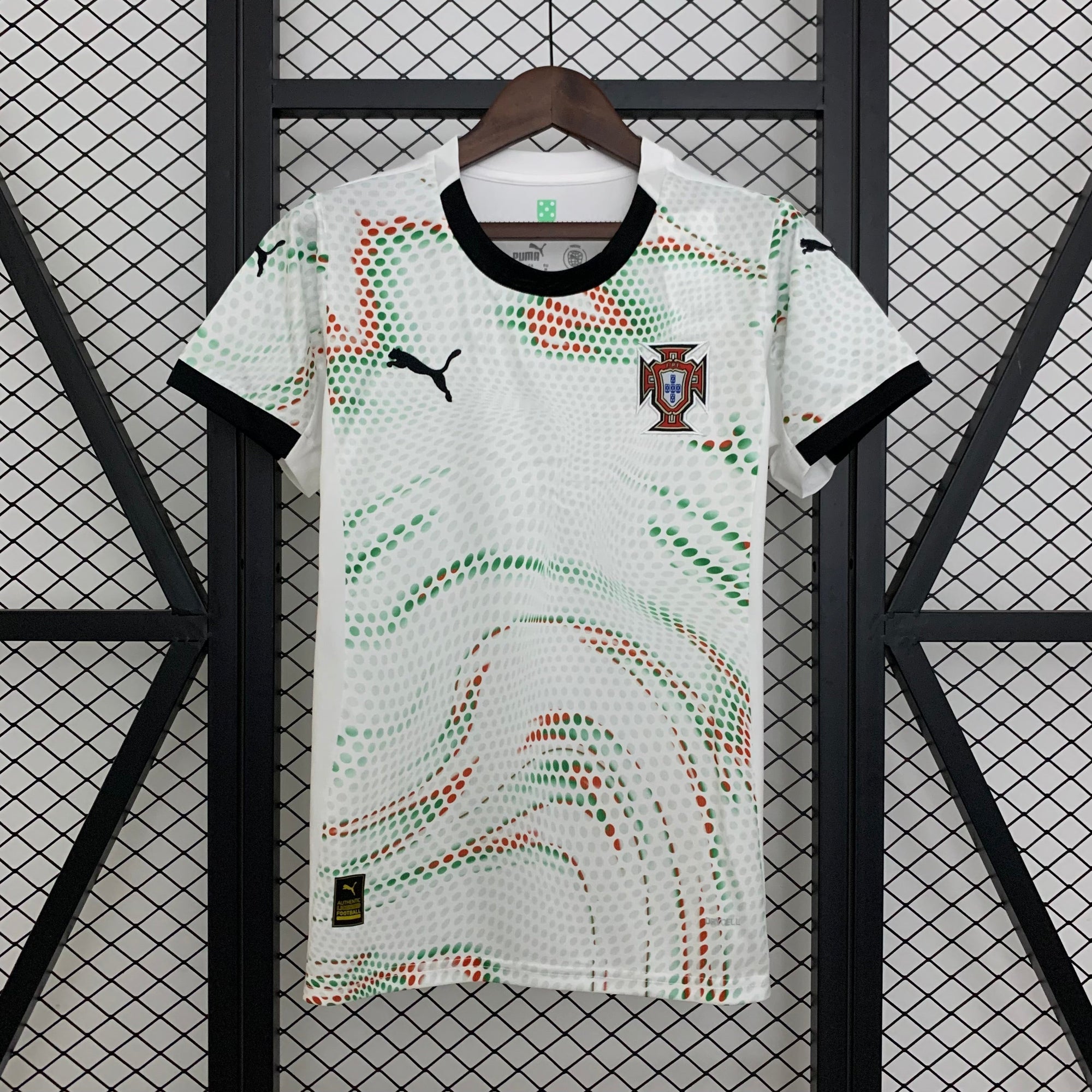 PORTUGAL II 2025 MUJER