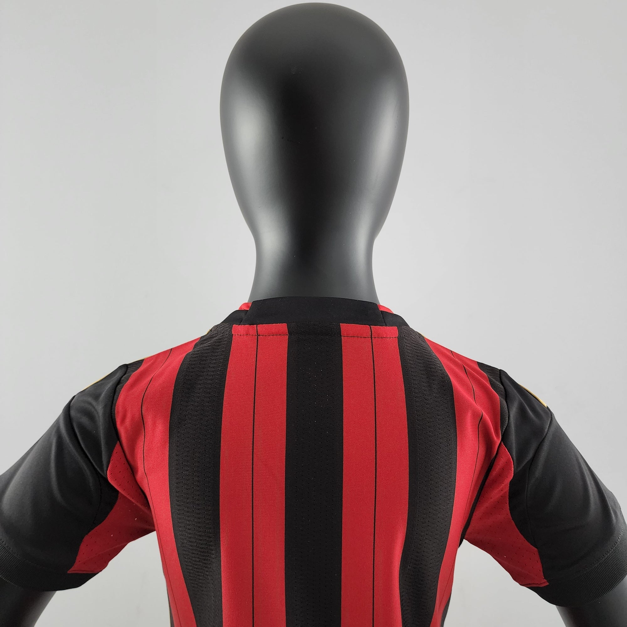 MILAN I 13/14 (RETRO) CONJUNTO INFANTIL